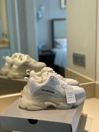 Picture of Balenciaga Shoes Women _SKUfw103188760fw